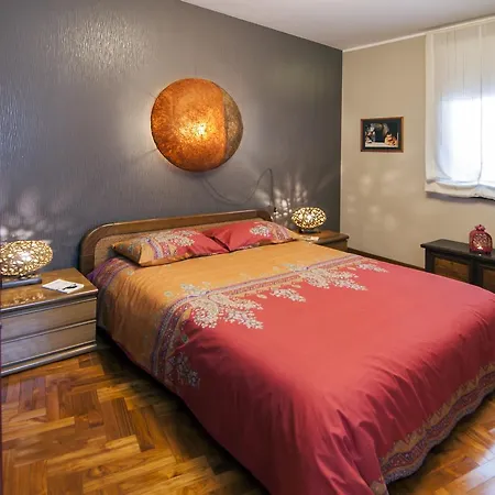 Bed & Breakfast Casa Asso Di Coppe Alba (Piedmont)