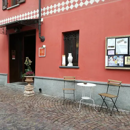 Casa Asso Di Coppe 3* Alba (Piedmont)