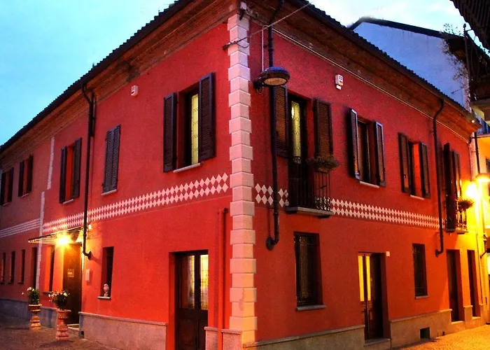 Casa Asso Di Coppe 3* Alba (Piedmont)