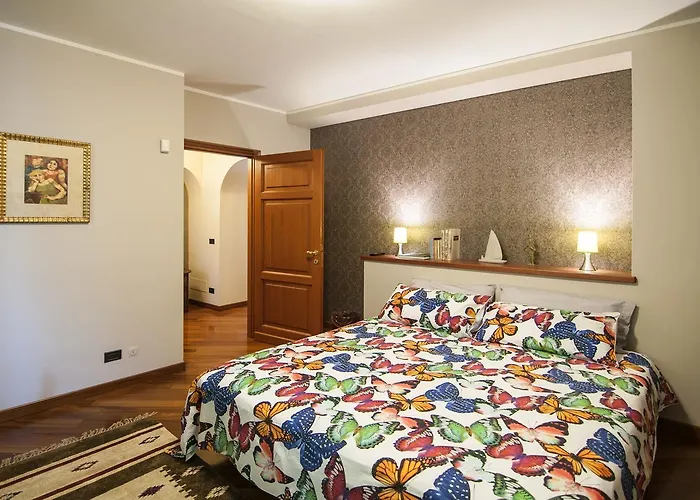 Casa Asso Di Coppe 3* Alba (Piedmont)